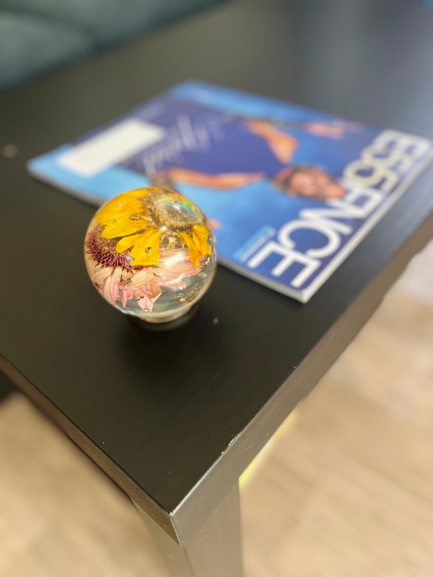 LARGE FLORAL SPHERE