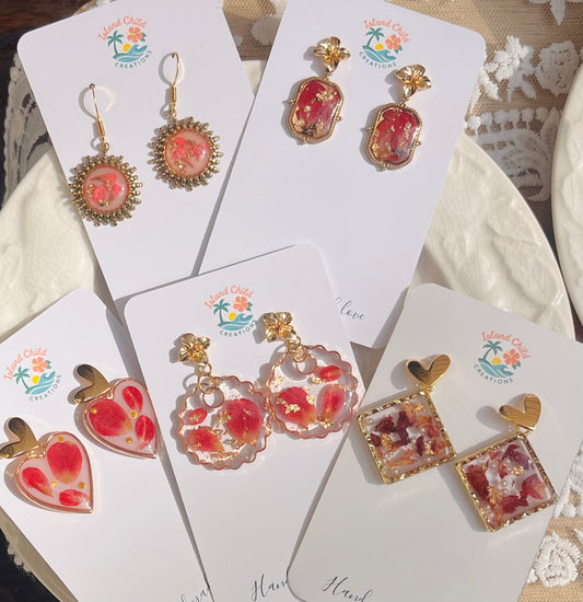 FLORAL LOVE DANGLES