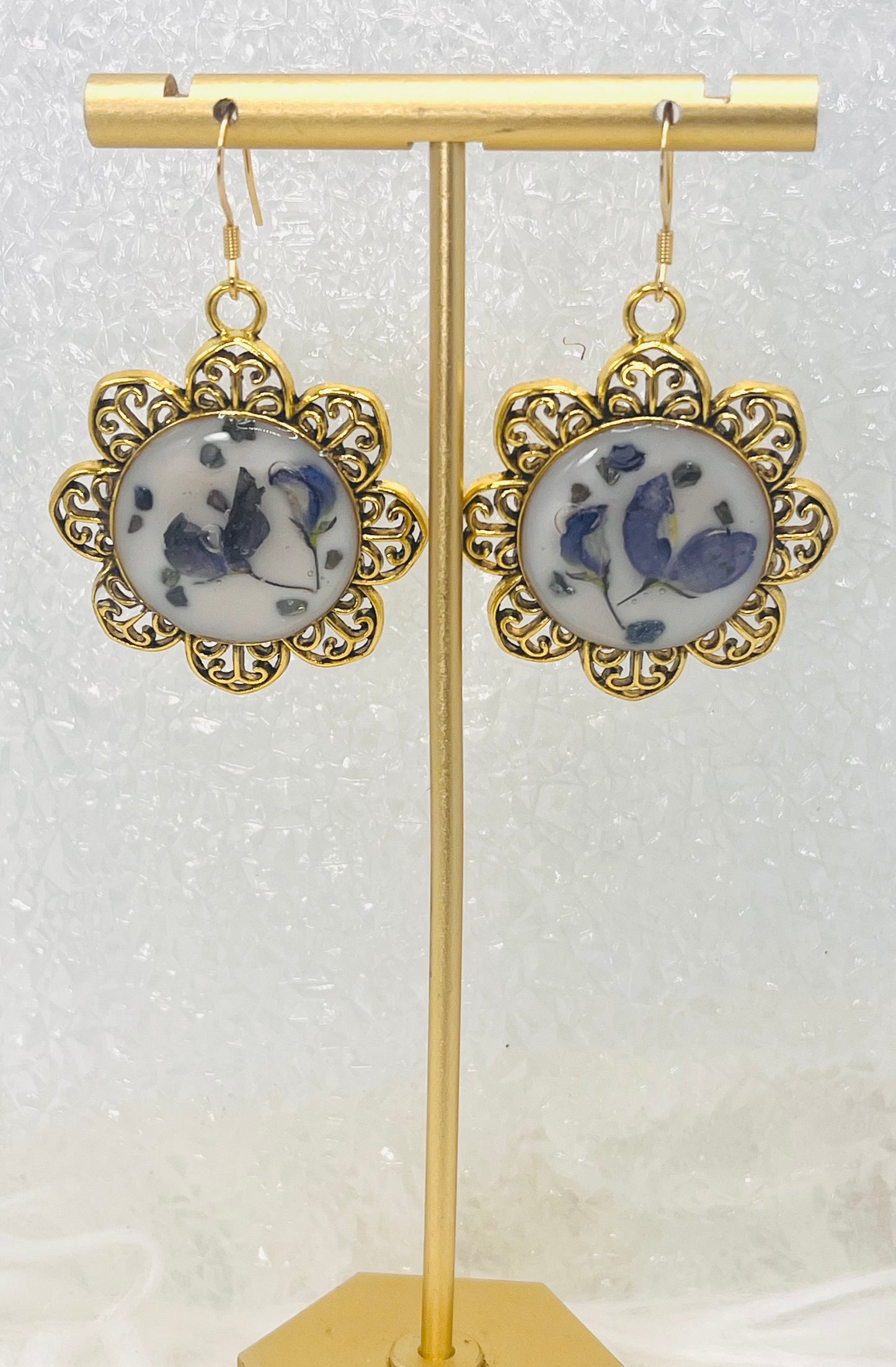 BLUEBONNET FLORAL FRAME DANGLES