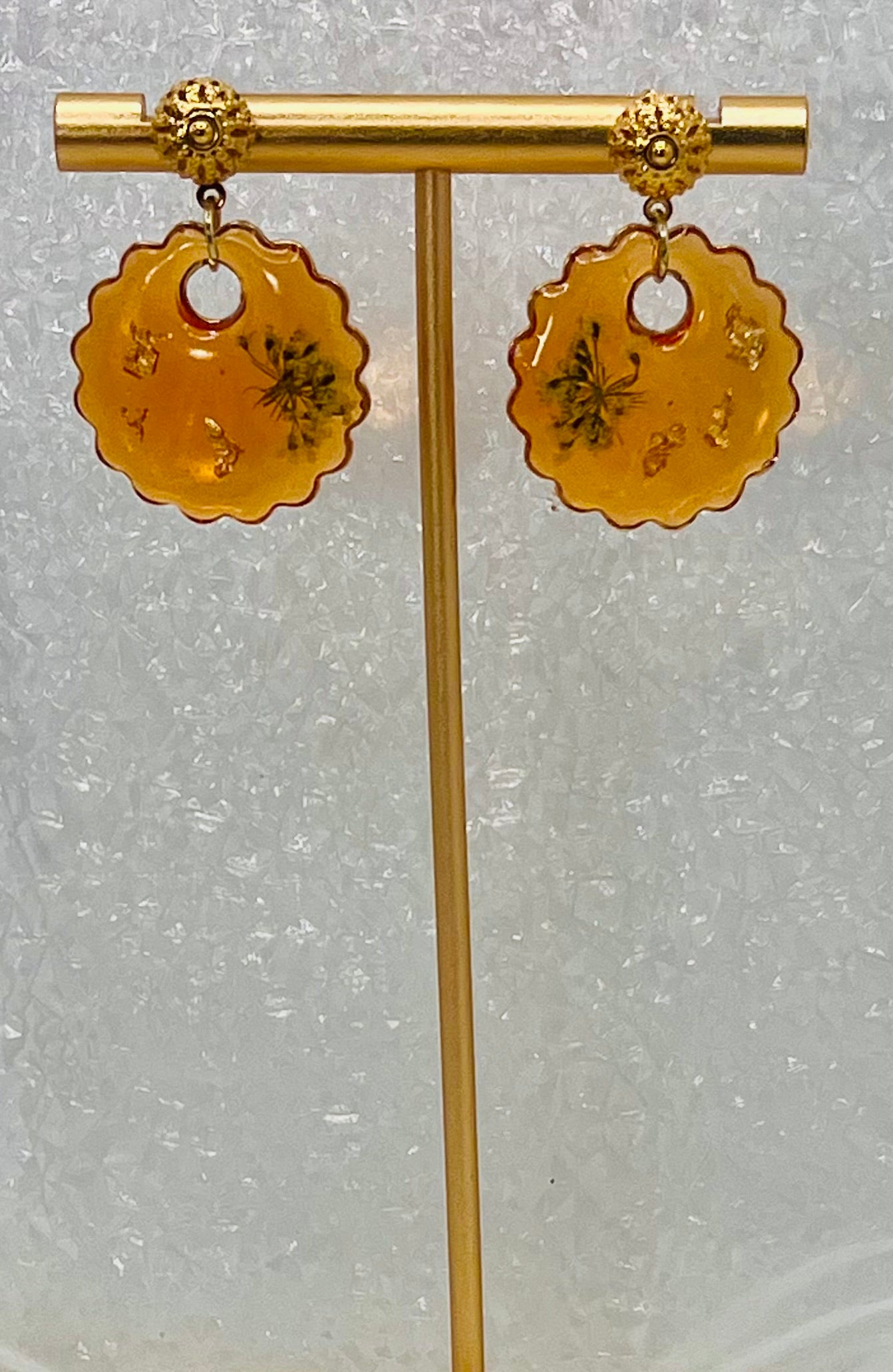 CIRCULAR ORANGE FLORAL DANGLES