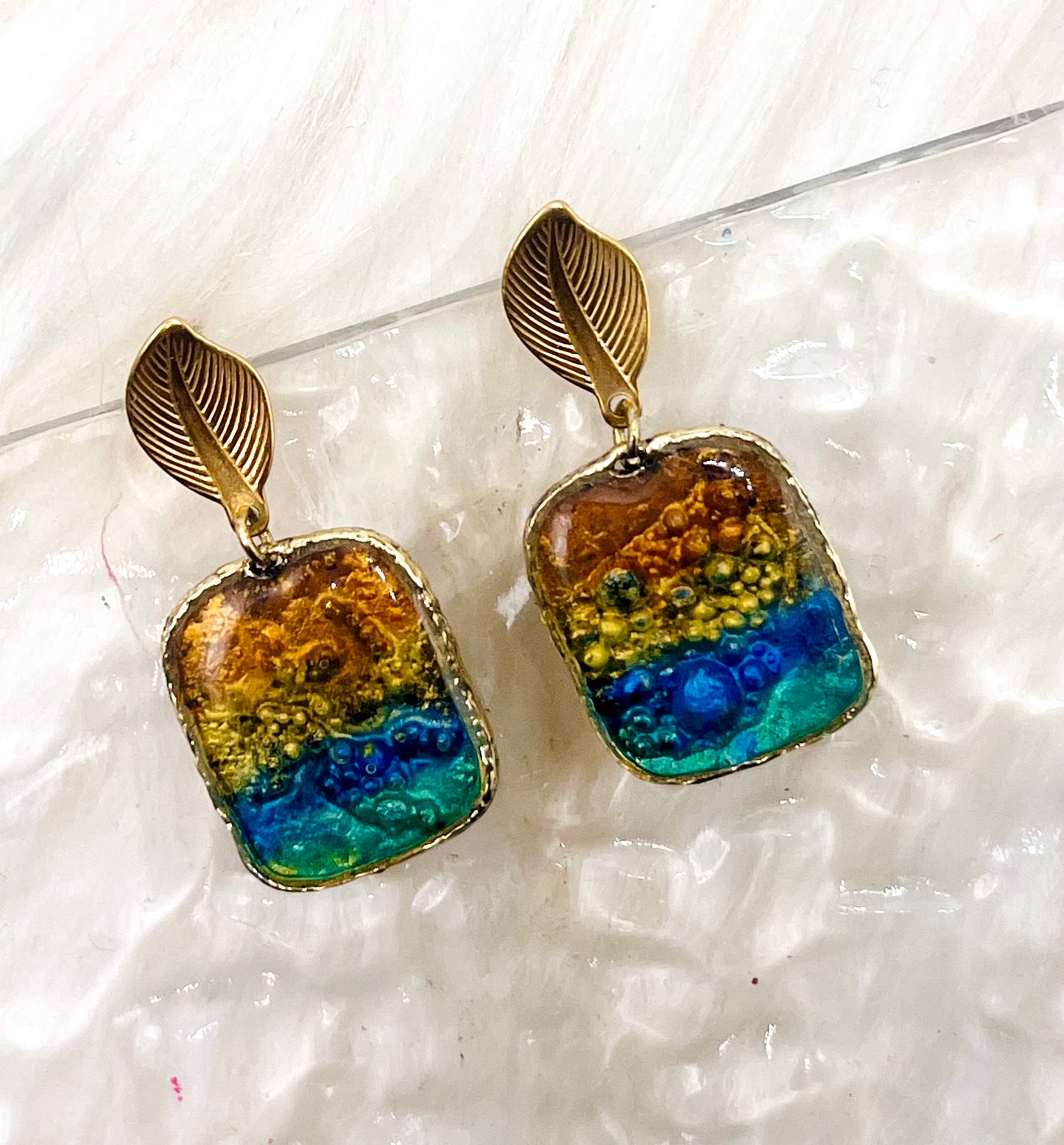 BEACH VIBE DANGLES