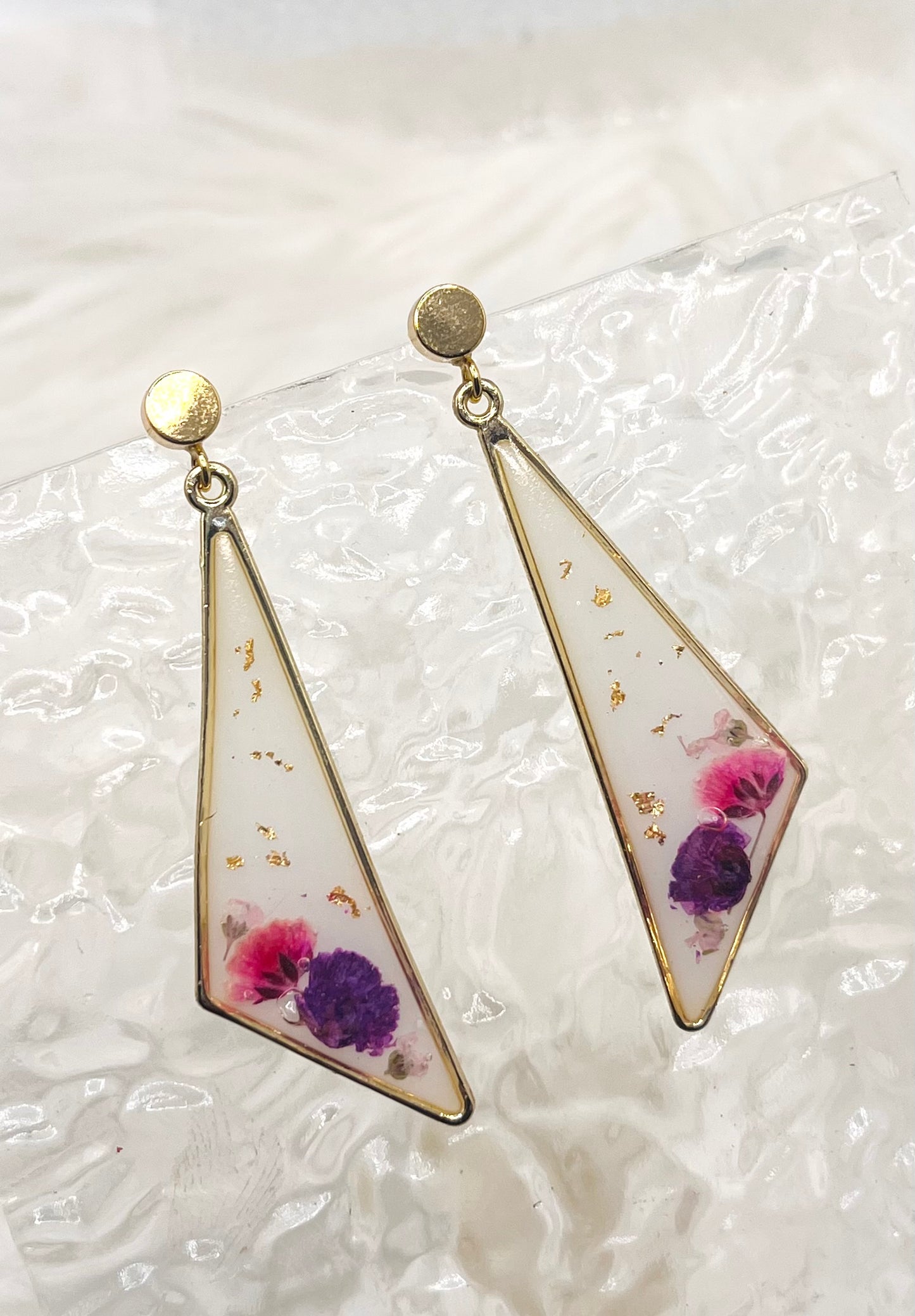 TRIANGLE FLORAL DANGLES
