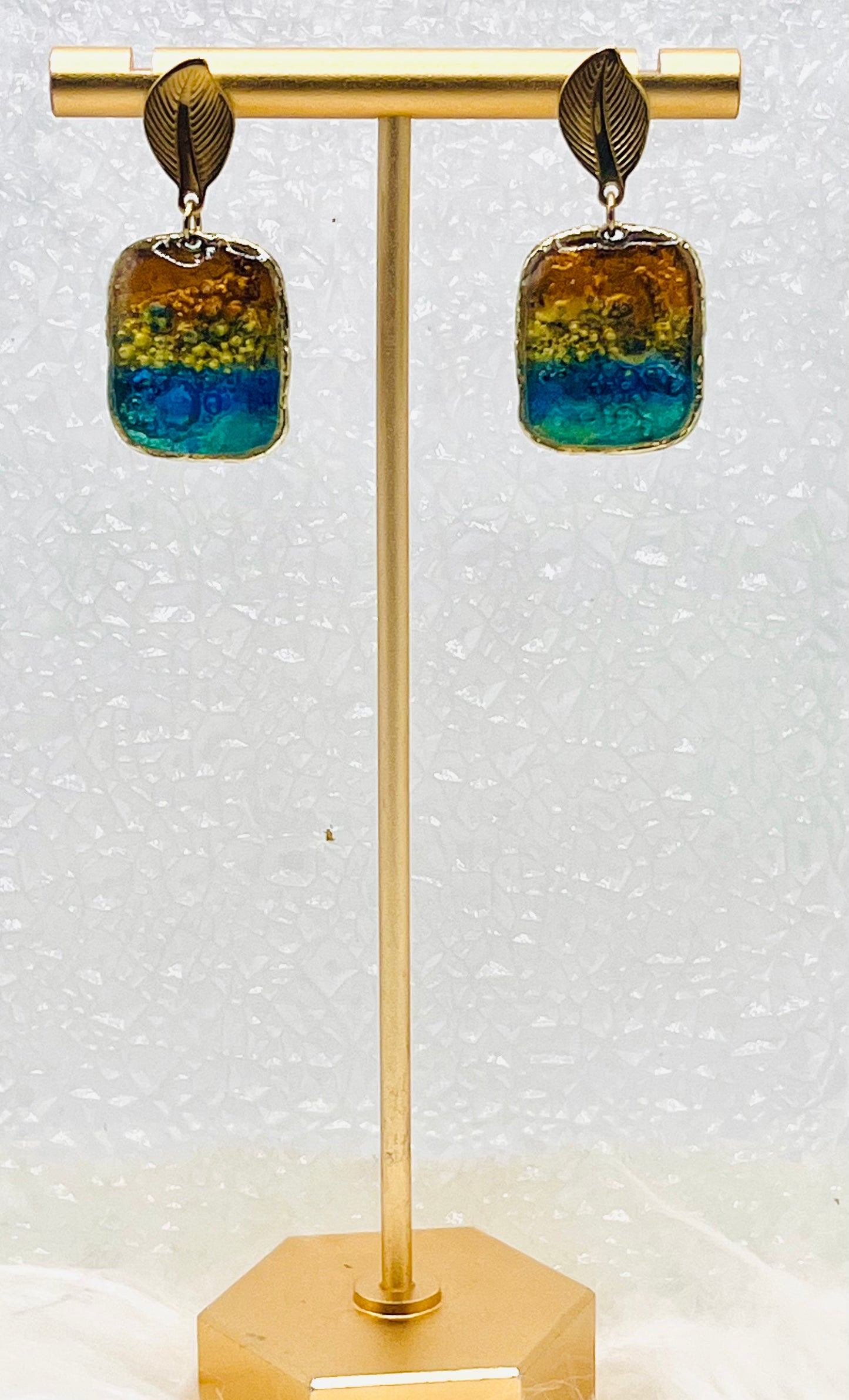 BEACH VIBE DANGLES