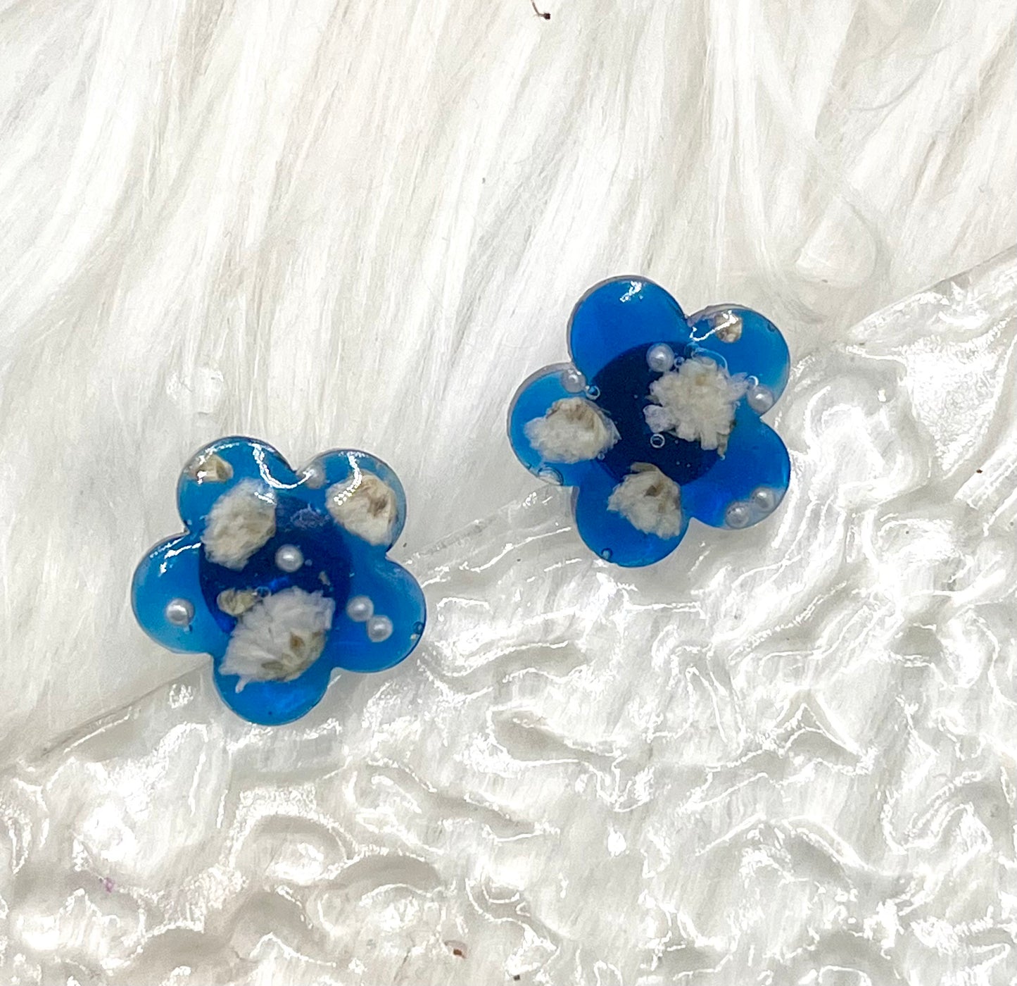 FLORAL PEARL STUDS